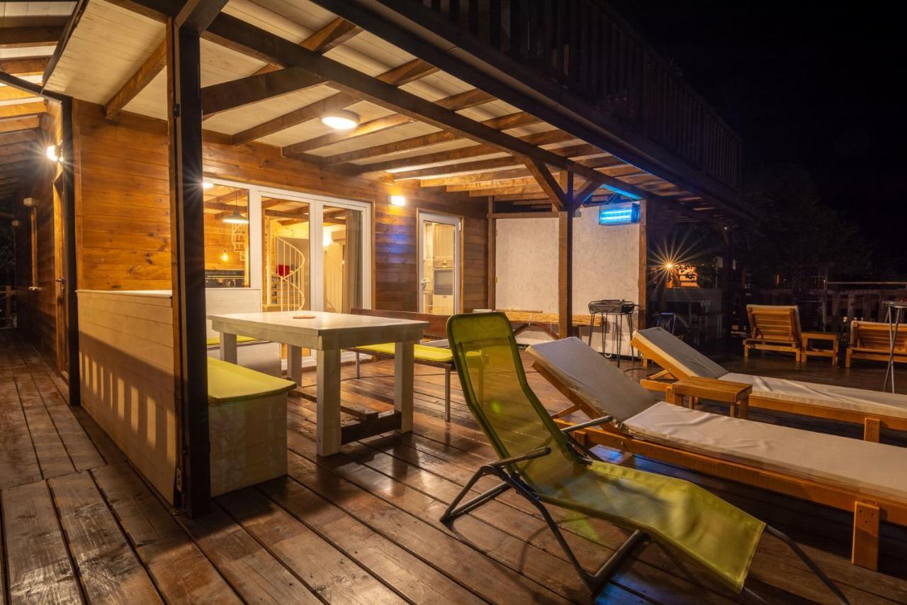 Hakuna Matata Apartments ウルツィニ エクステリア 写真