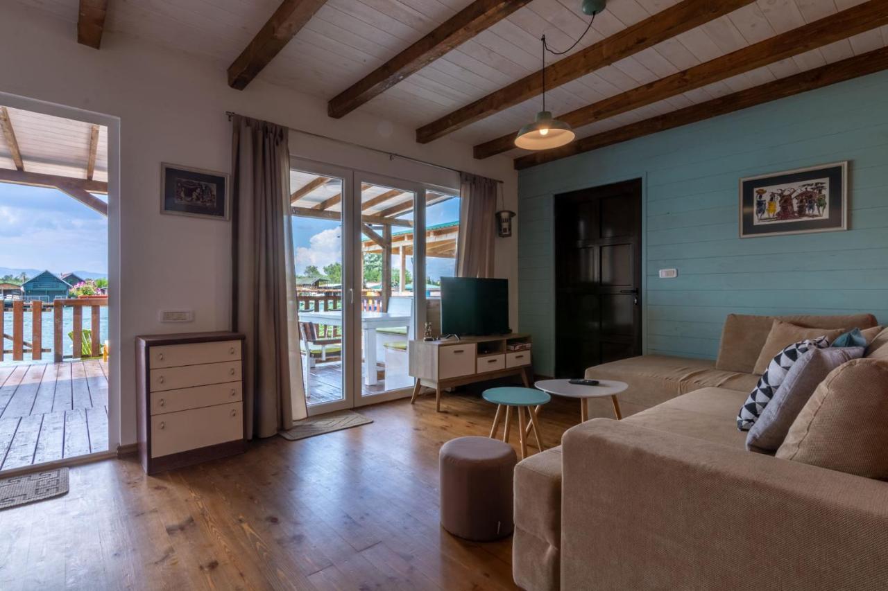 Hakuna Matata Apartments ウルツィニ エクステリア 写真