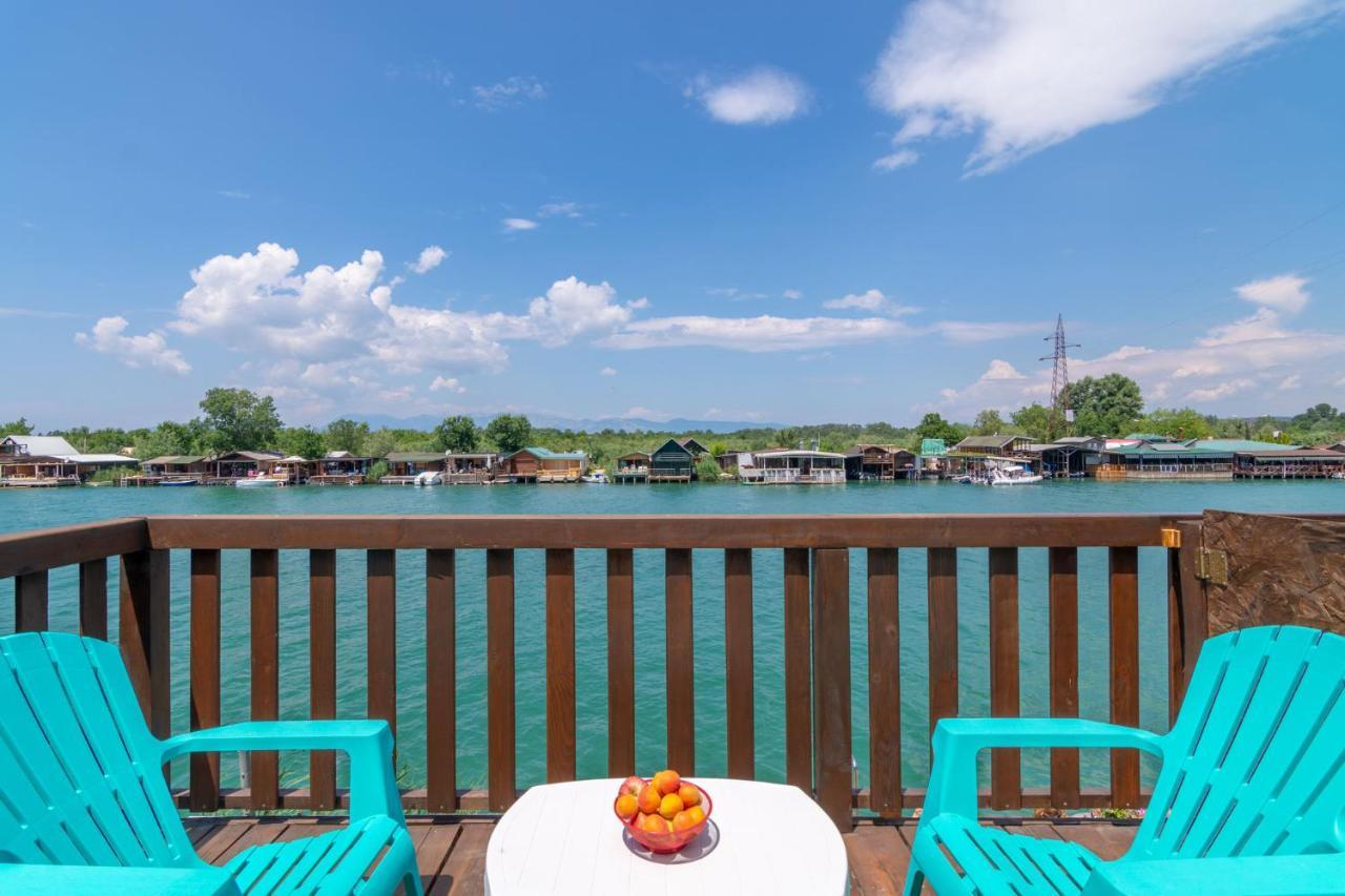 Hakuna Matata Apartments ウルツィニ エクステリア 写真